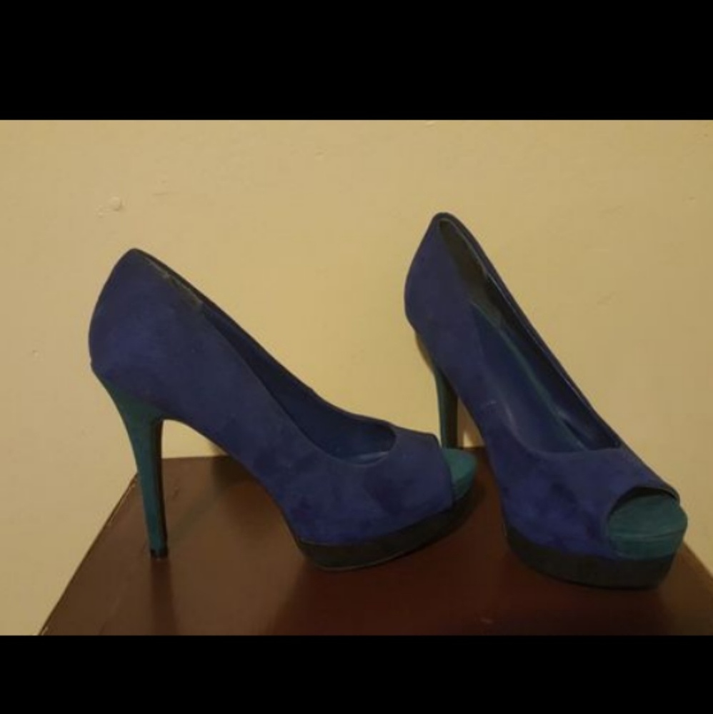 Shoes - Picture 2 of 2